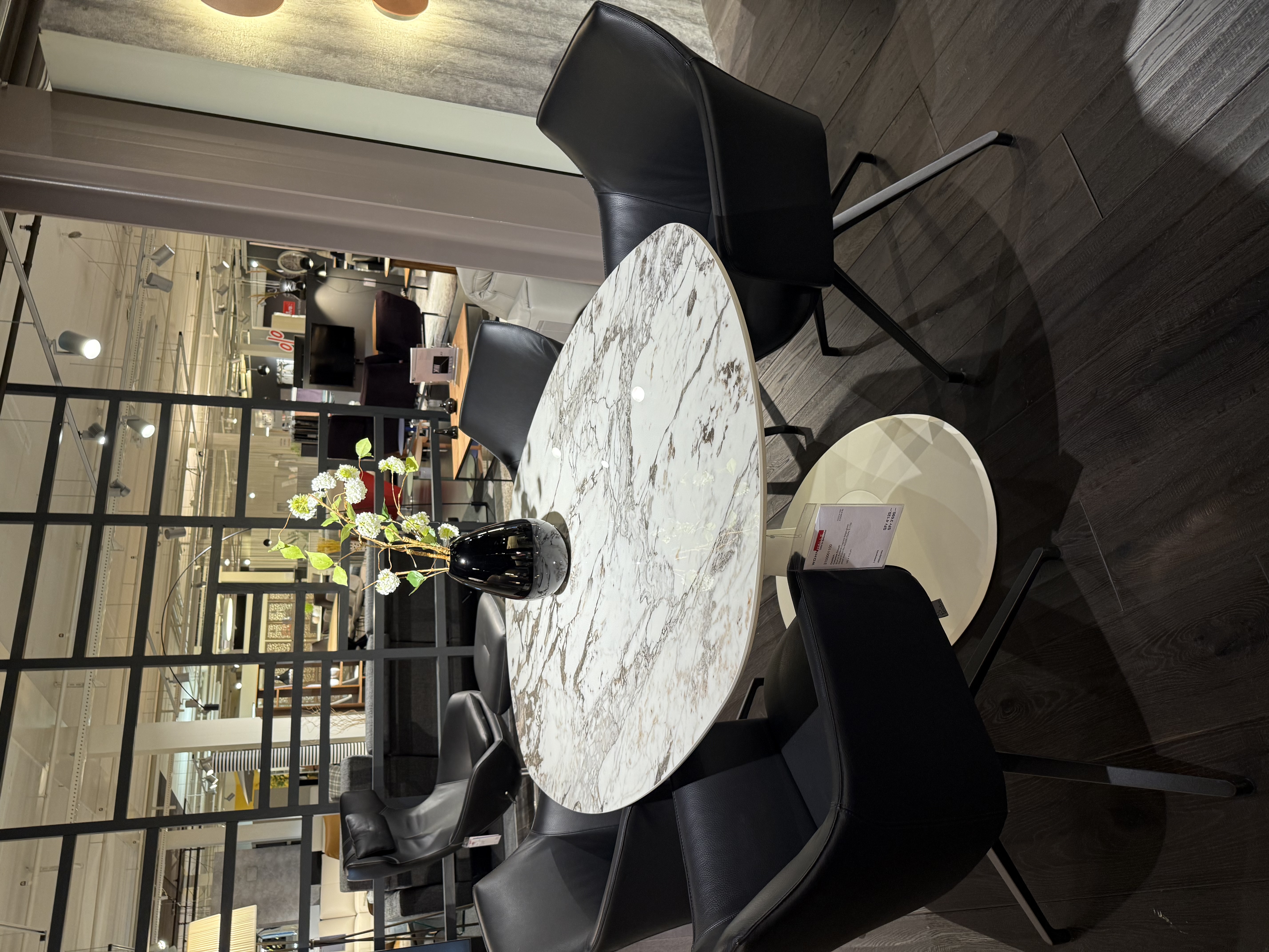 Designer-Esstisch Columna Circum